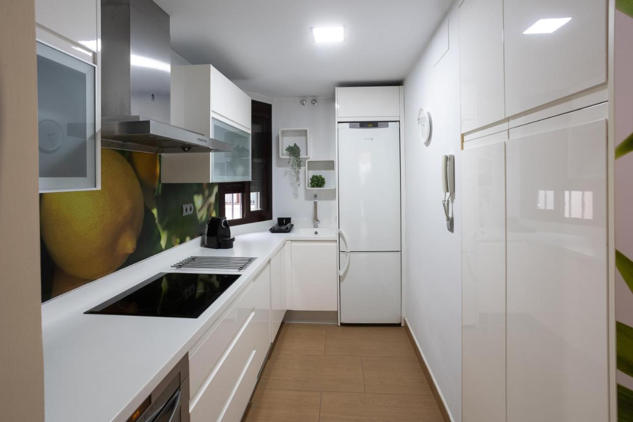 Sol Sevilla Urban Apartment Sevilha Exterior foto